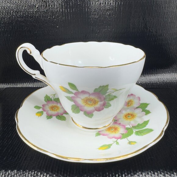 Vintage Regency Teacup Saucer Set Floral Pattern Bone China Made In England VTG - Picture 2 of 15